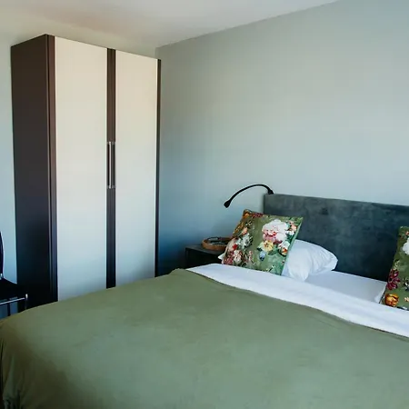 Spoorklokken Apartment *